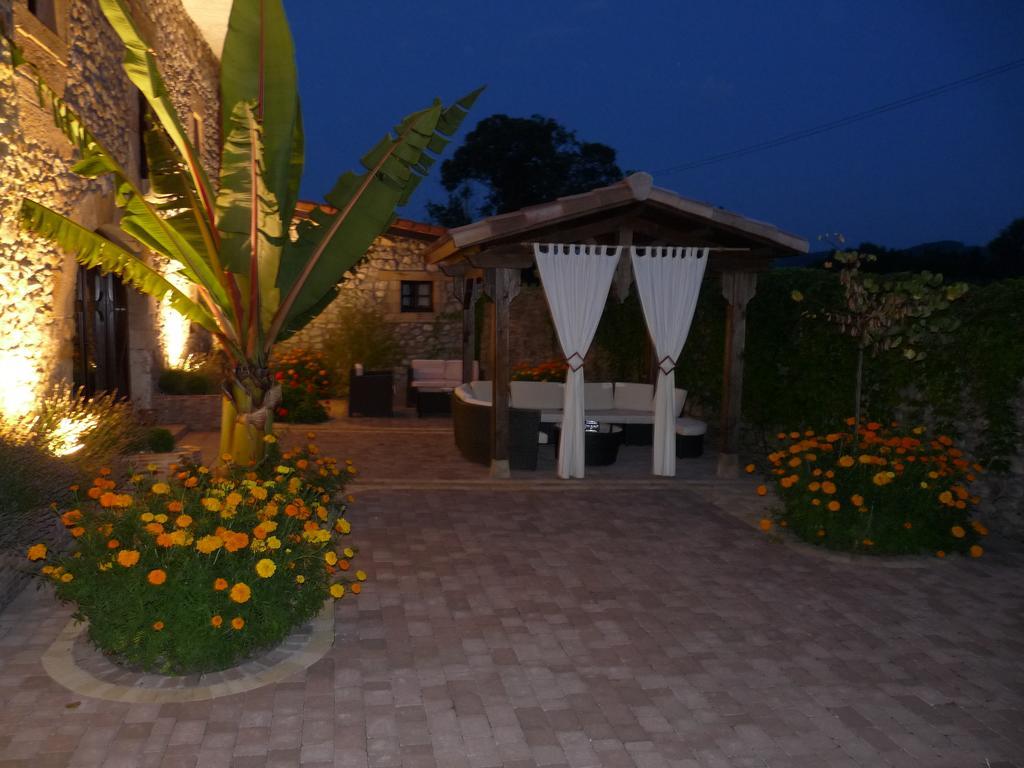 Posada El Pozo Castañedo Exteriör bild