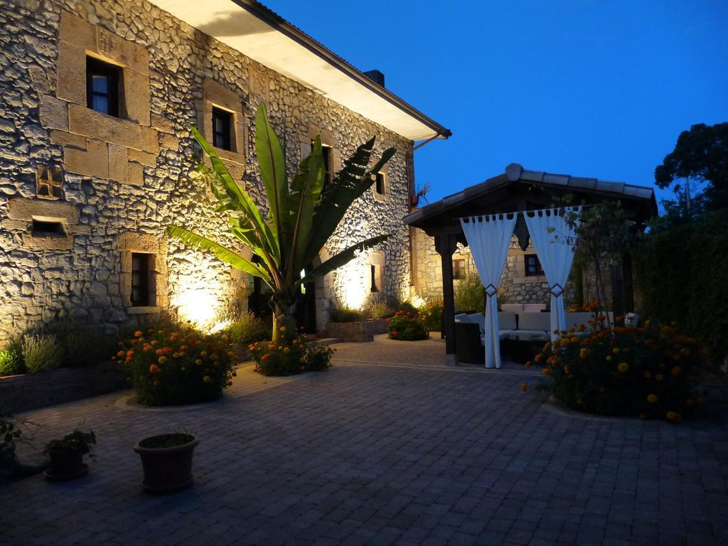 Posada El Pozo Castañedo Exteriör bild