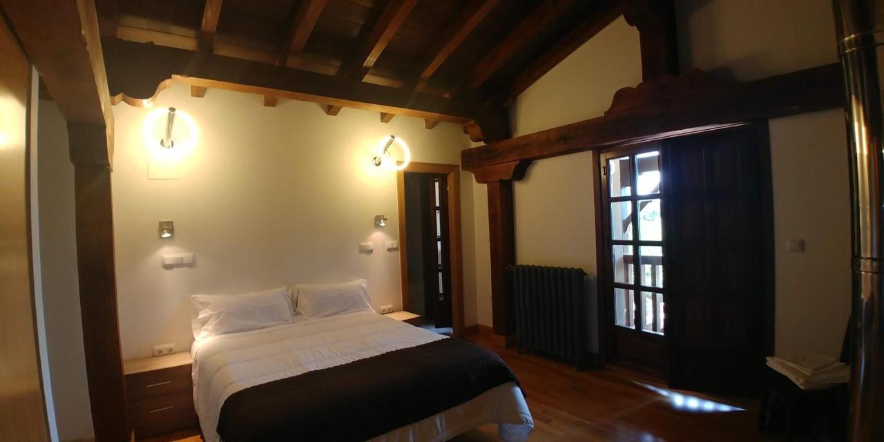 Posada El Pozo Castañedo Exteriör bild
