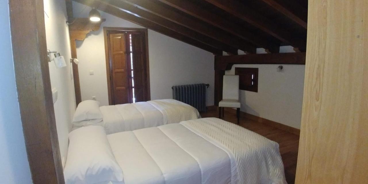 Posada El Pozo Castañedo Exteriör bild
